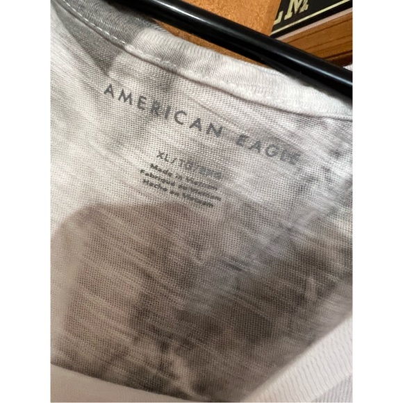 American Eagle Cropped Long-Sleeve T-Shirt - Picture 3 of 4